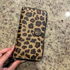 Authentic Tory Burch Leopard Zip Around Wallet
